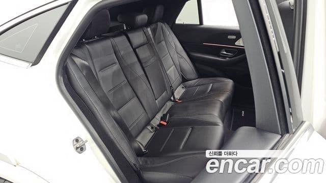 Mercedes-Benz GLE-Class 2024 — Фото 11/20