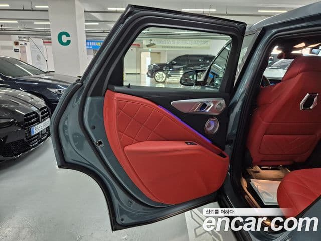 BMW XM 2025 — Şəkil 10/16