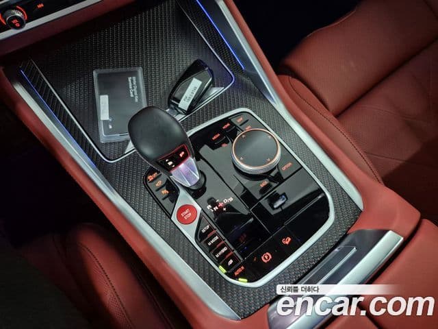 BMW XM 2025 — фото 13 из 16
