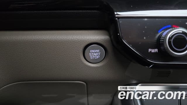 Kia Carnival 2025 — Şəkil 1/39