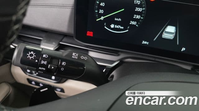 Kia Carnival 2025 — Şəkil 5/39