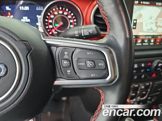 Jeep Gladiator 2021 — фото 15 из 18