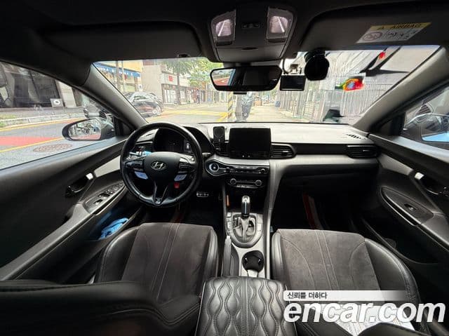 Hyundai Veloster 2021 — фото 12 из 20