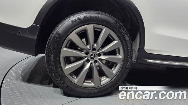 Mercedes-Benz GLC-Class 2019 — фото 4 из 20