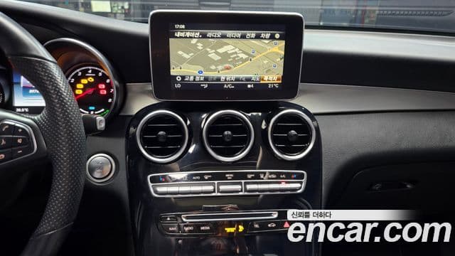 Mercedes-Benz GLC-Class 2019 — фото 14 из 20