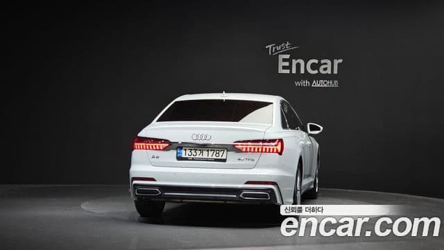 Audi A6 2021 — ფოტო 4/20