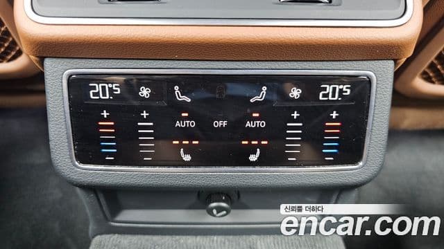 Audi A6 2021 — ფოტო 18/20