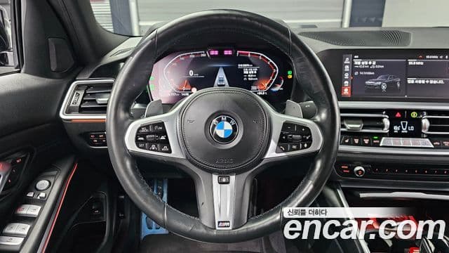 BMW 3 Series 2022 — фото 13 из 20