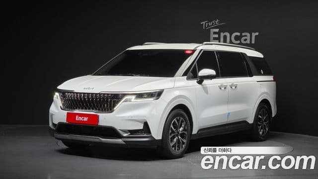 Kia Carnival 2022 — Фото 1/20