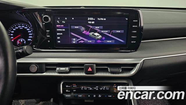 Kia K5 2022 — фото 12 из 20