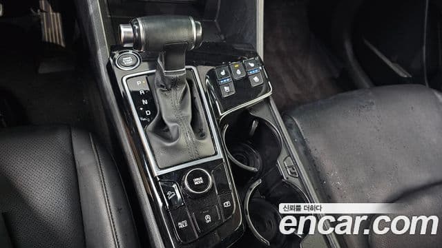 Kia Sportage 2023 — фото 9 из 20