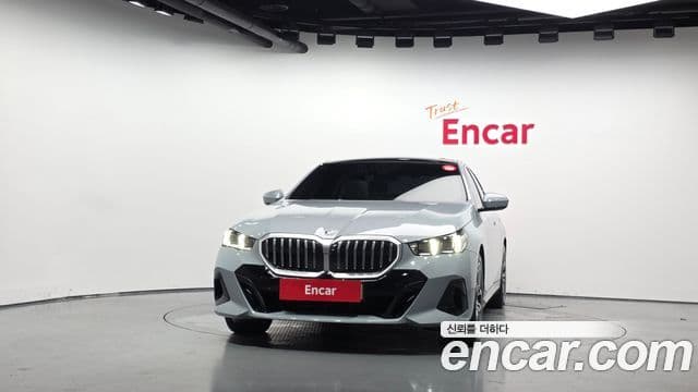 BMW 5 Series 2025 — фото 3 из 20