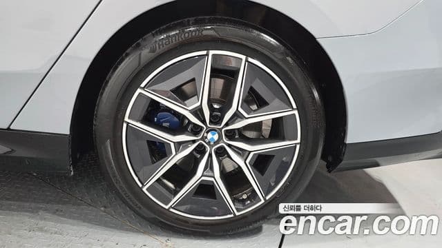 BMW 5 Series 2025 — ფოტო 5/20