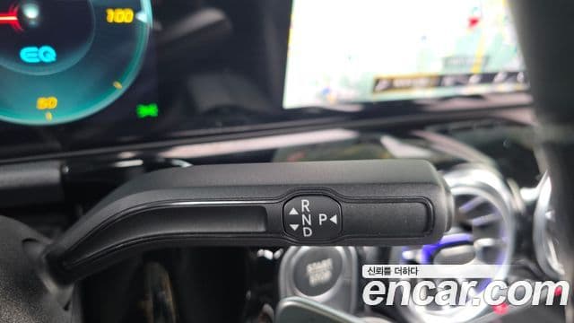 Mercedes-Benz EQA 2022 — ფოტო 8/31