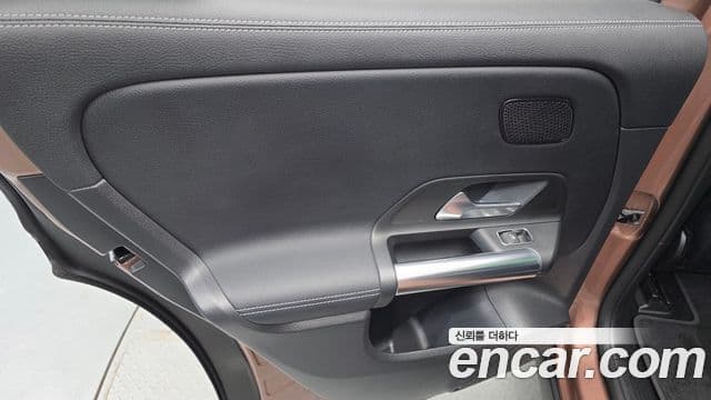 Mercedes-Benz EQA 2022 — ფოტო 3/31