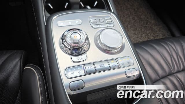 Genesis G90 2022 — Şəkil 9/20