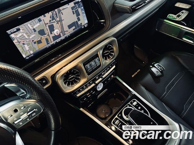 Mercedes-Benz G-Class 2021 — Photo 12/20