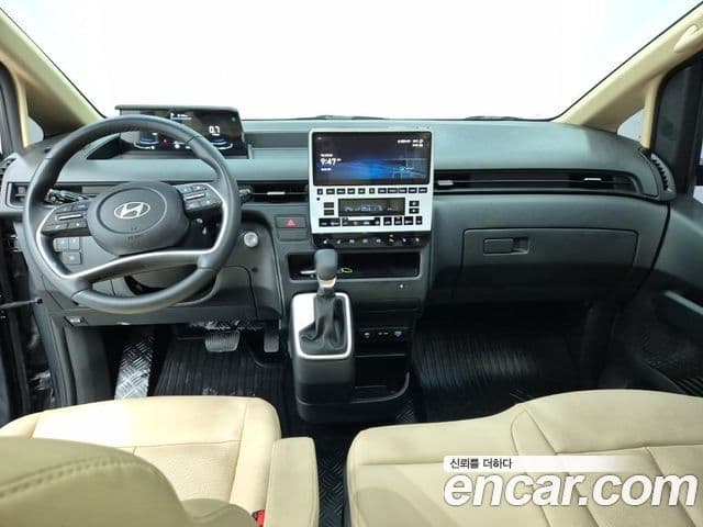 Hyundai Staria 2024 — Фото 5/19