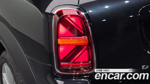 Mini Cooper Countryman 2023 — Photo 32/33