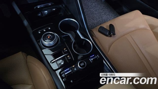 Kia K5 2022 — ფოტო 9/20