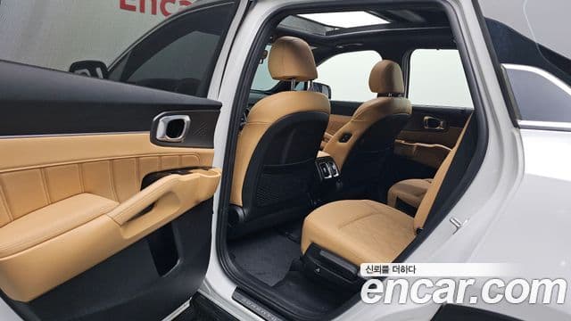 Kia Sorento 2023 — фото 11 из 20