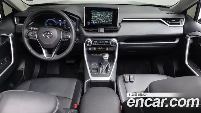 Toyota RAV4 2024 — Şəkil 7/20