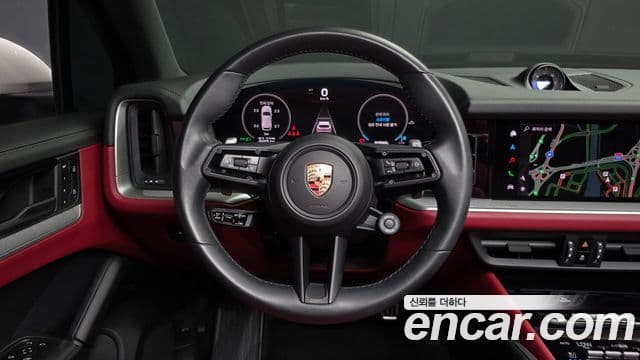 Porsche Cayenne 2023 — фото 13 из 20