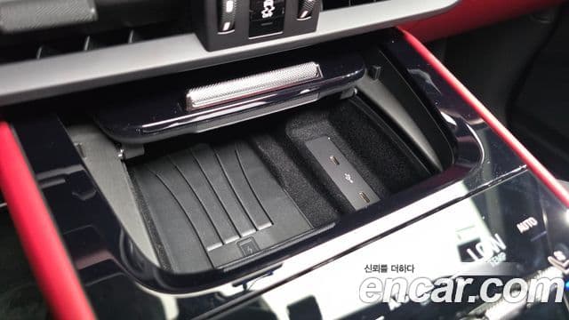Porsche Cayenne 2023 — Photo 20/39