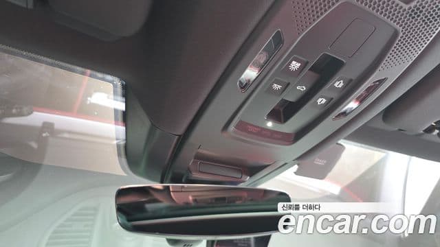Porsche Cayenne 2023 — Photo 13/39