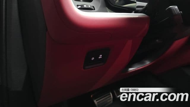 Porsche Cayenne 2023 — Photo 34/39