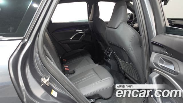 Audi Q5 2025 — ფოტო 11/20
