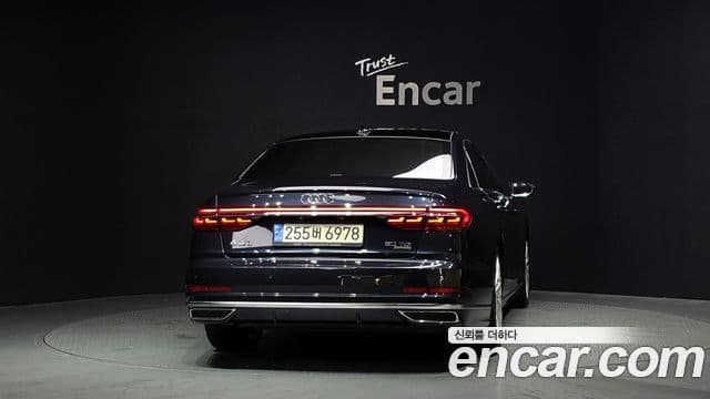 Audi A8 2021 — ფოტო 4/20
