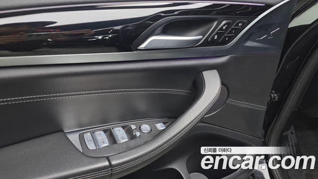 BMW X4 2021 — Фото 19/20