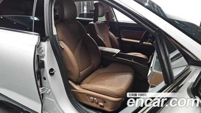 Hyundai Grandeur 2023 — ფოტო 10/20