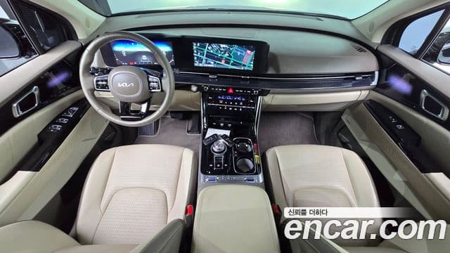 Kia Carnival 2023 — фото 7 из 20