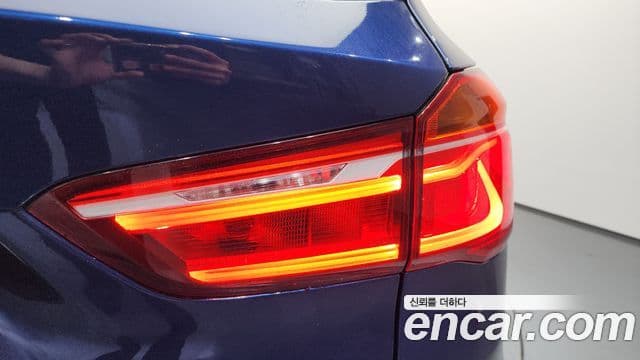 BMW X1 2019 — Şəkil 25/32