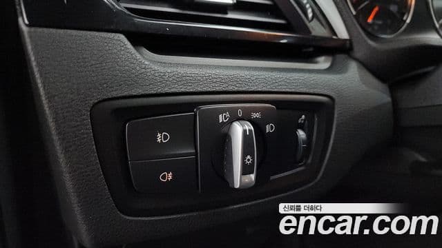 BMW X1 2019 — Şəkil 17/32