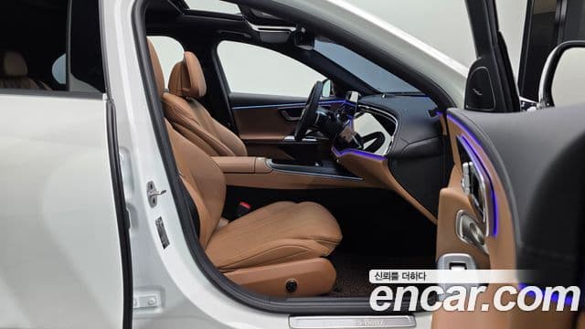 Mercedes-Benz E-Class 2026 — Photo 28/34