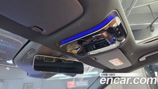 Mercedes-Benz E-Class 2026 — Photo 8/34