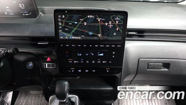Hyundai Staria 2022 — фото 13 из 20