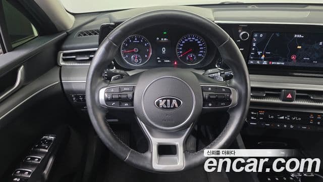 Kia K5 2021 — фото 14 из 20