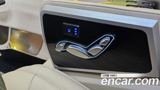 Kia Carnival 2024 — фото 16 из 20