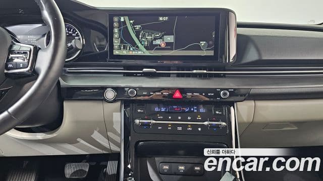 Kia Carnival 2020 — ფოტო 13/20