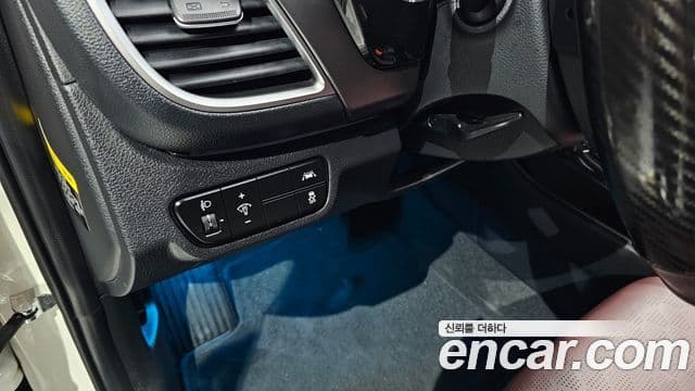 Kia Seltos 2019 — фото 16 из 20