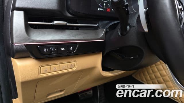 Kia Carnival 2020 — ფოტო 17/20