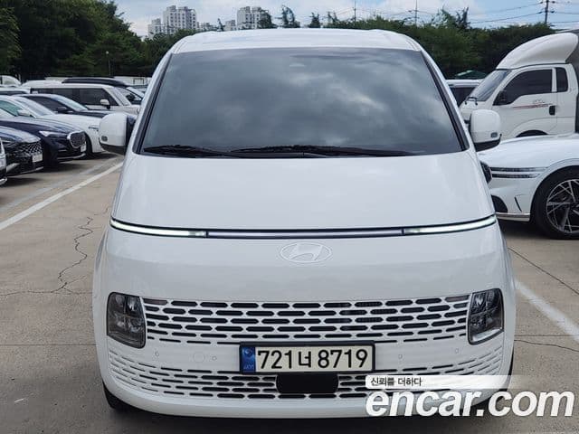 Hyundai Staria 2025 — ფოტო 2/20