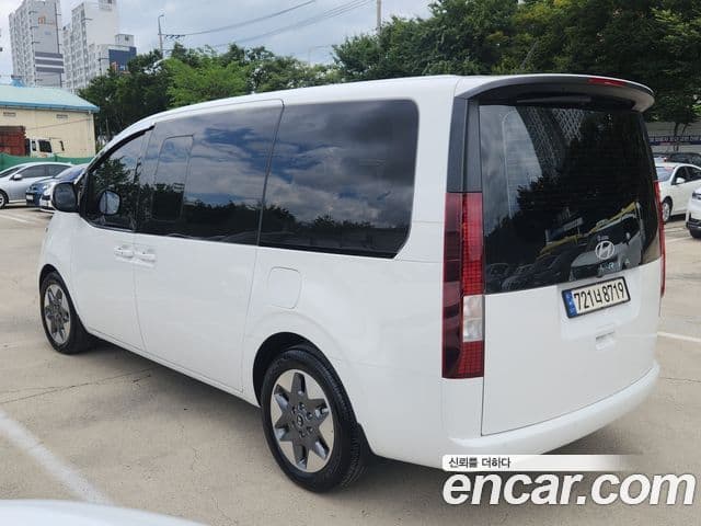 Hyundai Staria 2025 — ფოტო 5/20