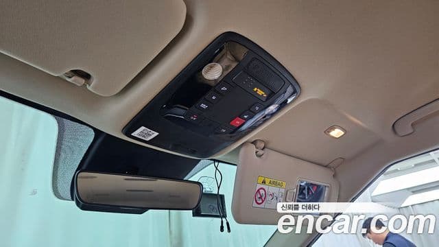 Kia Carnival 2022 — Фото 18/20