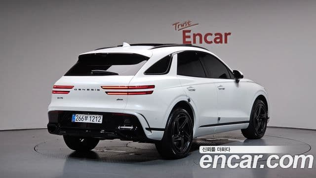 Genesis GV70 2025 — Şəkil 2/20