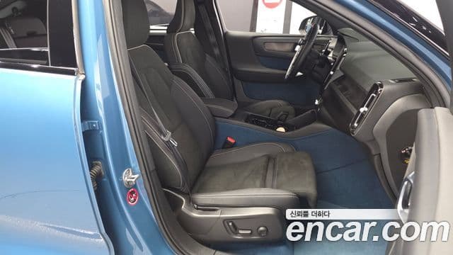 Volvo C40 Recharge 2022 — ფოტო 18/30